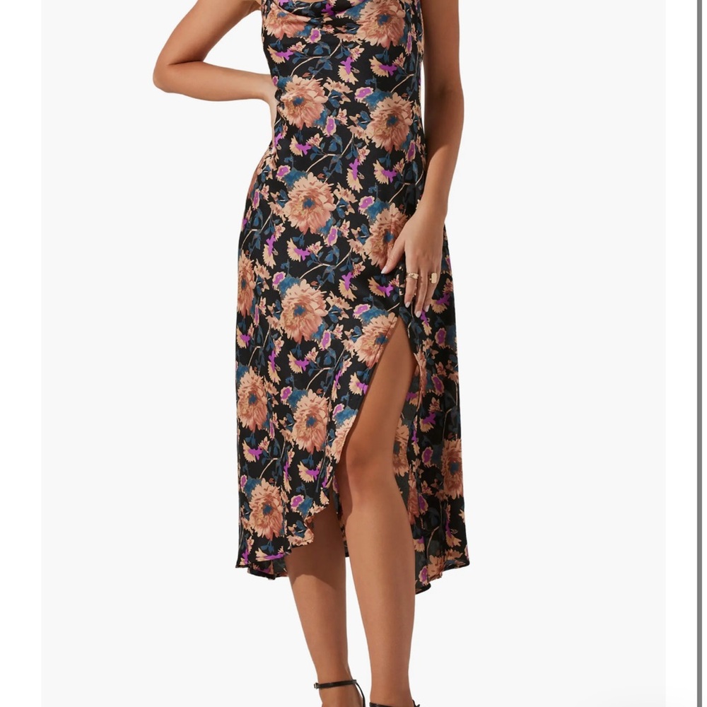 Astr Black Floral Midi Dress